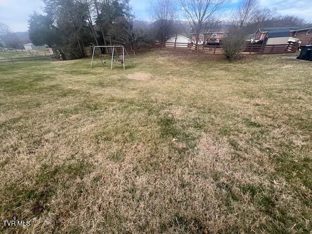 8 Hemlock Street, Bristol, TN 37620