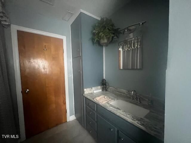 8 Hemlock Street, Bristol, TN 37620