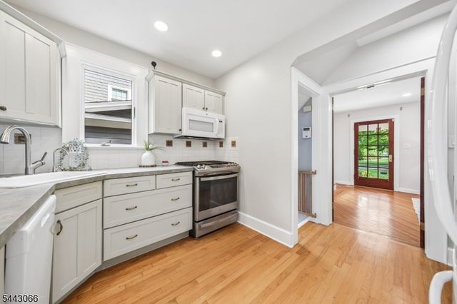 65 Tuscan Rd, Maplewood Twp., NJ 07040