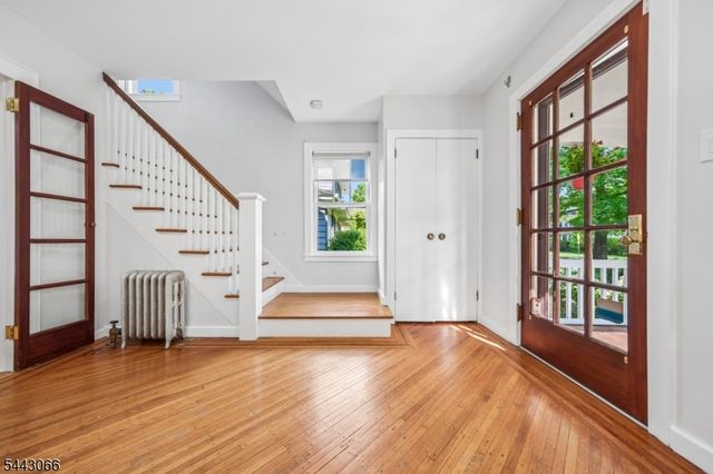 65 Tuscan Rd, Maplewood Twp., NJ 07040