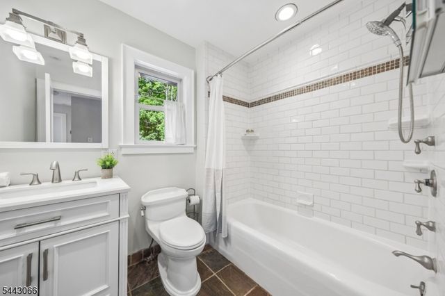 65 Tuscan Rd, Maplewood Twp., NJ 07040