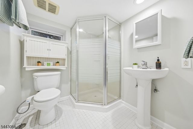 65 Tuscan Rd, Maplewood Twp., NJ 07040
