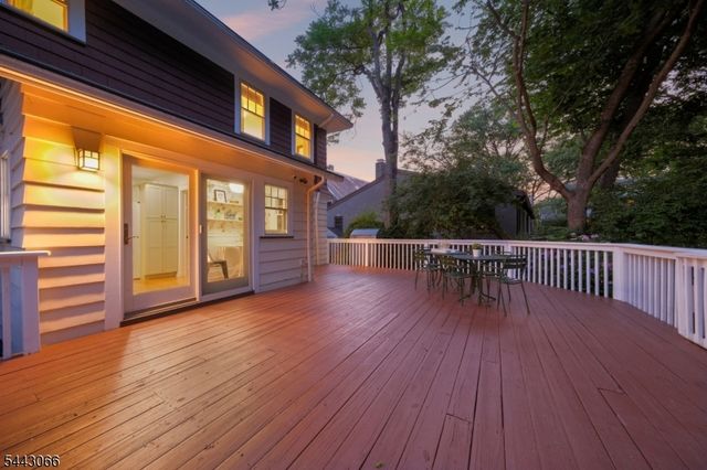 65 Tuscan Rd, Maplewood Twp., NJ 07040