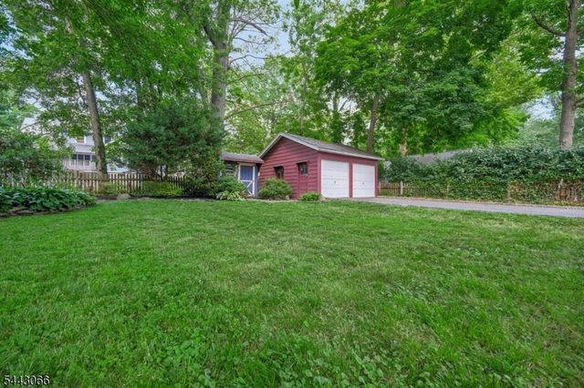 65 Tuscan Rd, Maplewood Twp., NJ 07040
