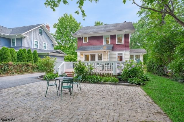 65 Tuscan Rd, Maplewood Twp., NJ 07040