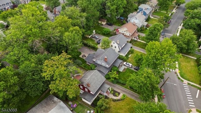 65 Tuscan Rd, Maplewood Twp., NJ 07040