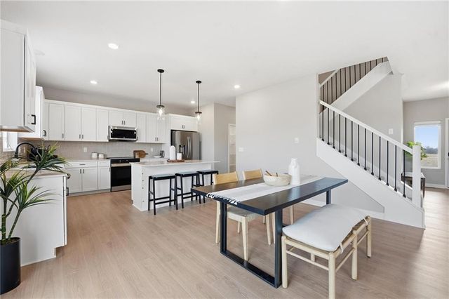 1505 SE Bailey Farms Parkway, Lee's Summit, MO 64081