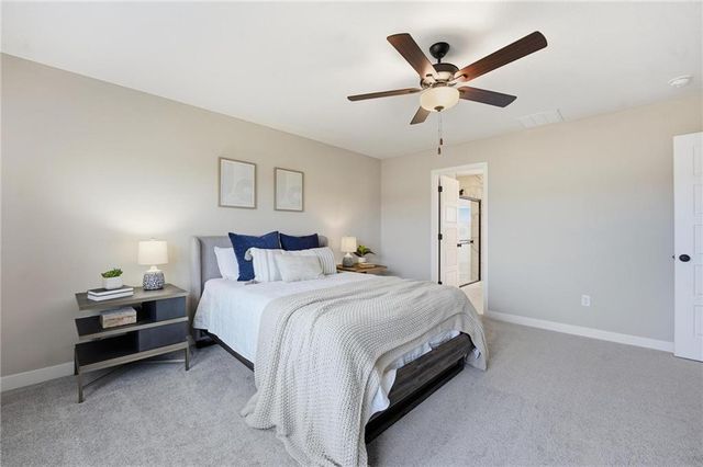 1505 SE Bailey Farms Parkway, Lee's Summit, MO 64081