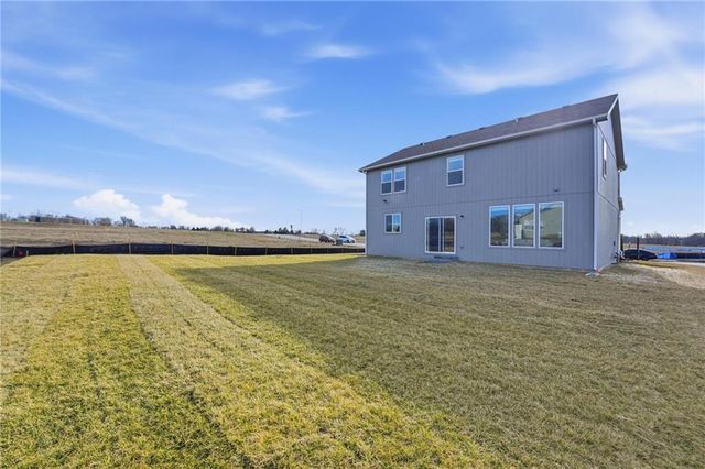 1505 SE Bailey Farms Parkway, Lee's Summit, MO 64081