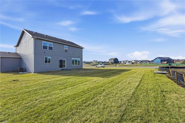 1505 SE Bailey Farms Parkway, Lee's Summit, MO 64081