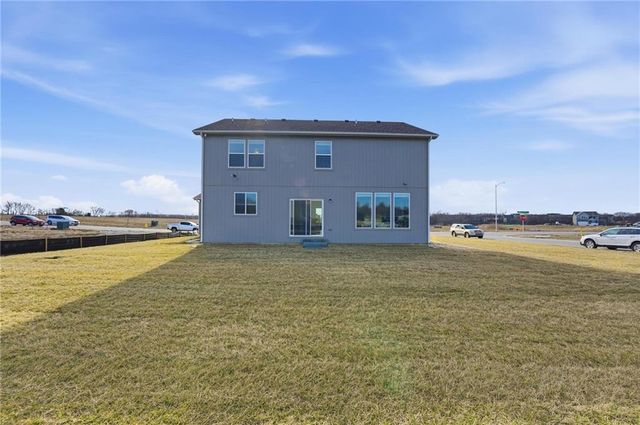 1505 SE Bailey Farms Parkway, Lee's Summit, MO 64081