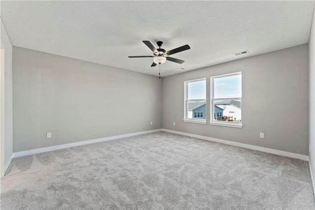 1505 SE Bailey Farms Parkway, Lee's Summit, MO 64081