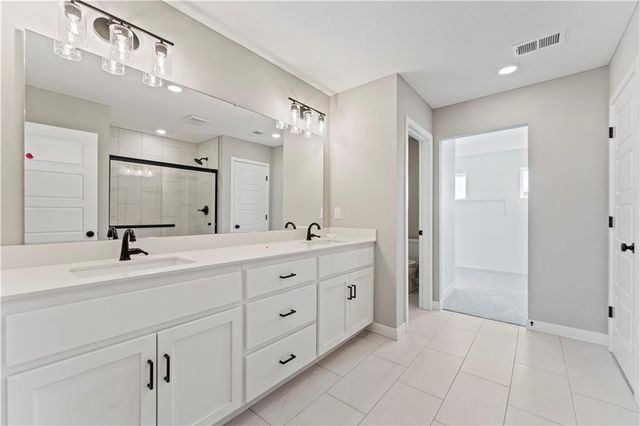 1505 SE Bailey Farms Parkway, Lee's Summit, MO 64081