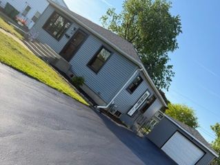 1303 Schriber Avenue, Joliet, IL 60435