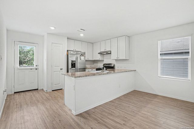 5414 DAPHNE PATH, San Antonio, TX 78253