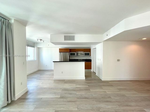 253 NE 2nd St 2108, Miami, FL 33132
