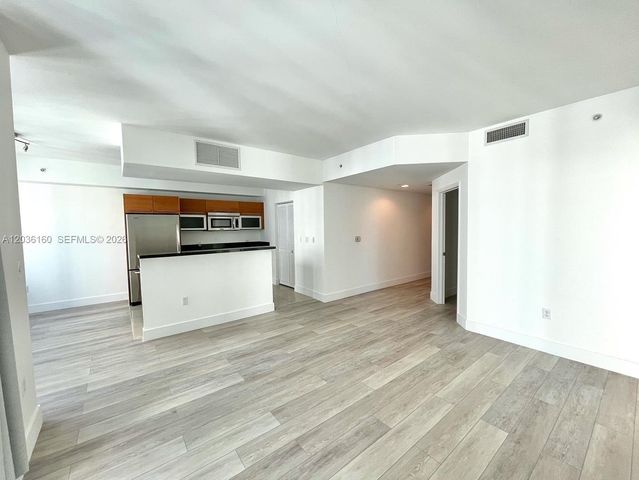 253 NE 2nd St 2108, Miami, FL 33132