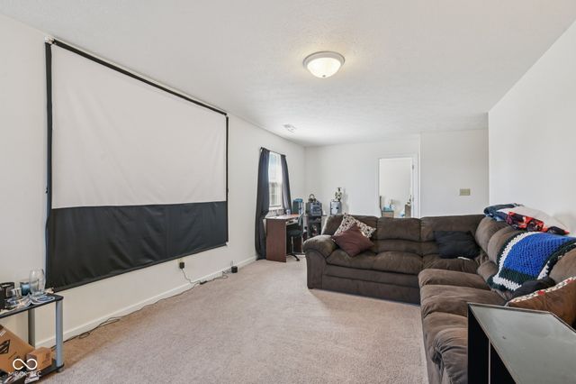 11502 Ross Park Drive, Indianapolis, IN 46229