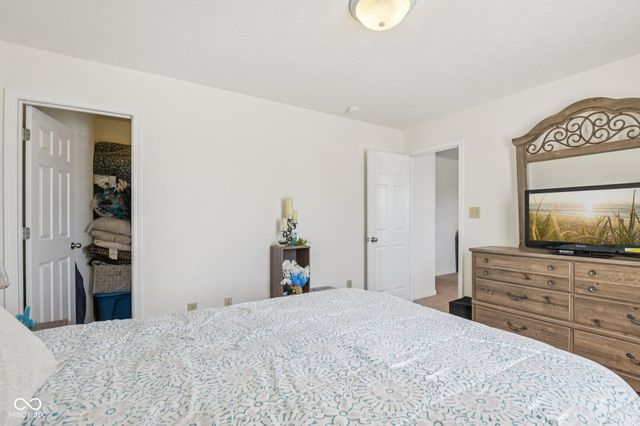 11502 Ross Park Drive, Indianapolis, IN 46229