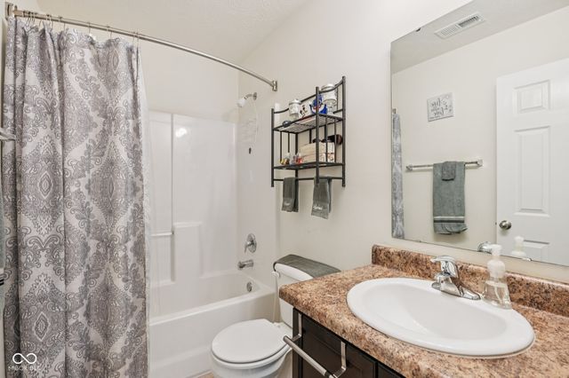 11502 Ross Park Drive, Indianapolis, IN 46229