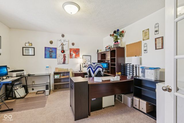 11502 Ross Park Drive, Indianapolis, IN 46229