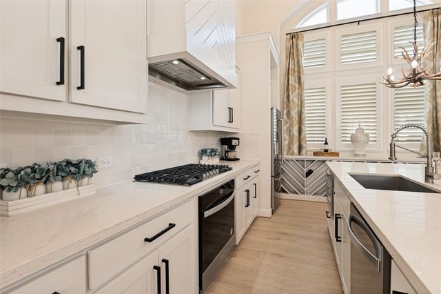 2411 Perdue Avenue, Irving, TX 75062