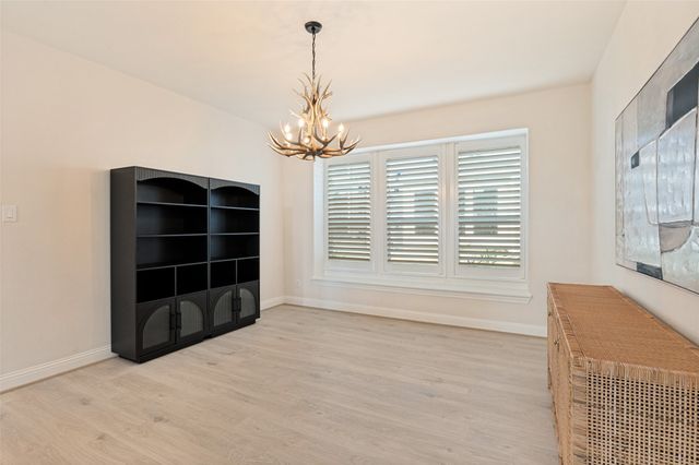 2411 Perdue Avenue, Irving, TX 75062