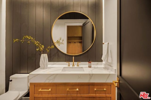 4261 Denny Avenue, Toluca Lake, CA 91602