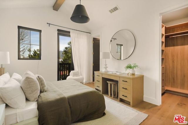 4261 Denny Avenue, Toluca Lake, CA 91602