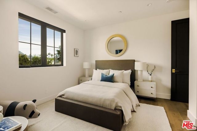 4261 Denny Avenue, Toluca Lake, CA 91602