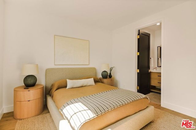 4261 Denny Avenue, Toluca Lake, CA 91602