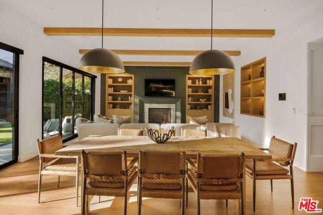 4261 Denny Avenue, Toluca Lake, CA 91602