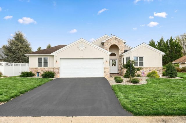 1436 WHEATFIELD DR, York, PA 17408