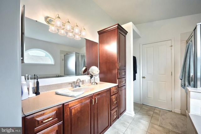 1436 WHEATFIELD DR, York, PA 17408