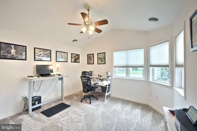 1436 WHEATFIELD DR, York, PA 17408