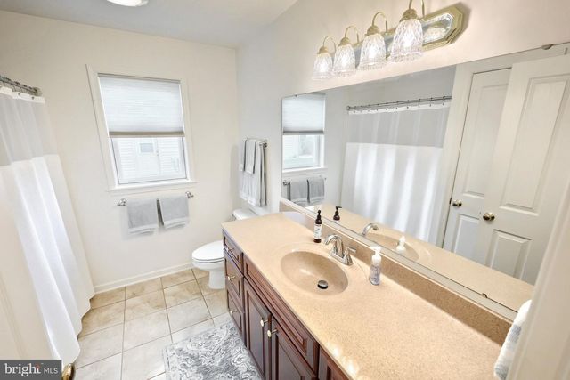 1436 WHEATFIELD DR, York, PA 17408