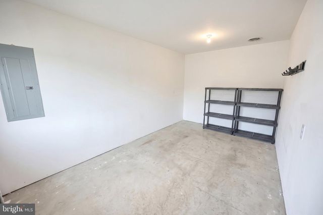 1436 WHEATFIELD DR, York, PA 17408