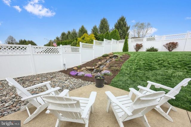 1436 WHEATFIELD DR, York, PA 17408