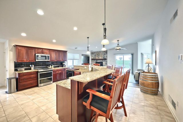 1436 WHEATFIELD DR, York, PA 17408