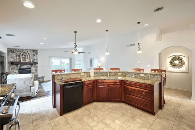 1436 WHEATFIELD DR, York, PA 17408