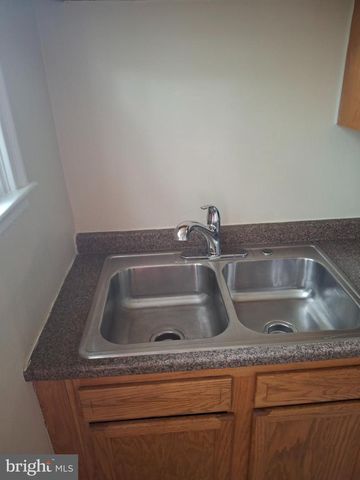 712 CHESTNUT HILL AVE, Baltimore, MD 21218