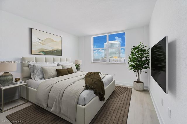 401 69th St 613, Miami Beach, FL 33141