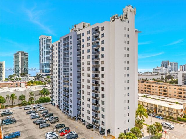 401 69th St 613, Miami Beach, FL 33141