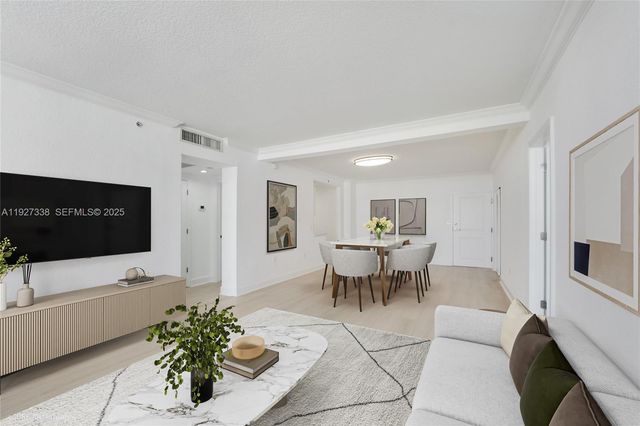 401 69th St 613, Miami Beach, FL 33141