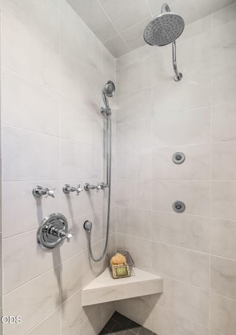 61525 Meeks Trail, Bend, OR 97702
