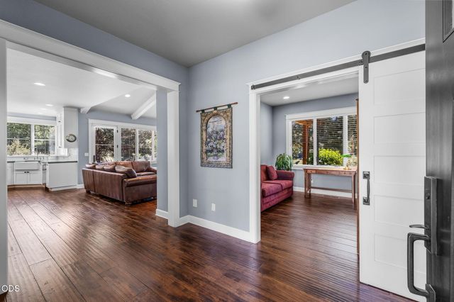 61525 Meeks Trail, Bend, OR 97702