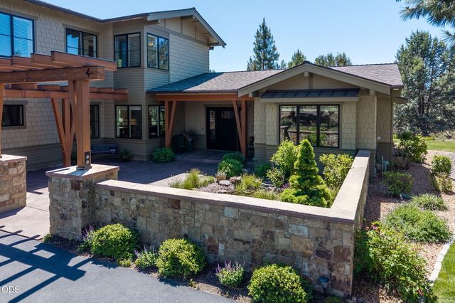 61525 Meeks Trail, Bend, OR 97702