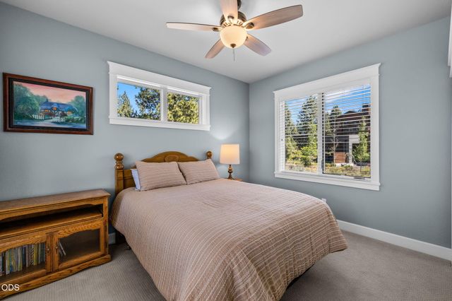 61525 Meeks Trail, Bend, OR 97702