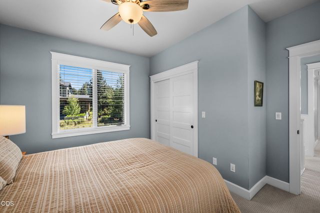 61525 Meeks Trail, Bend, OR 97702