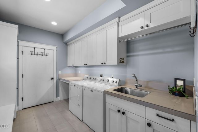 61525 Meeks Trail, Bend, OR 97702